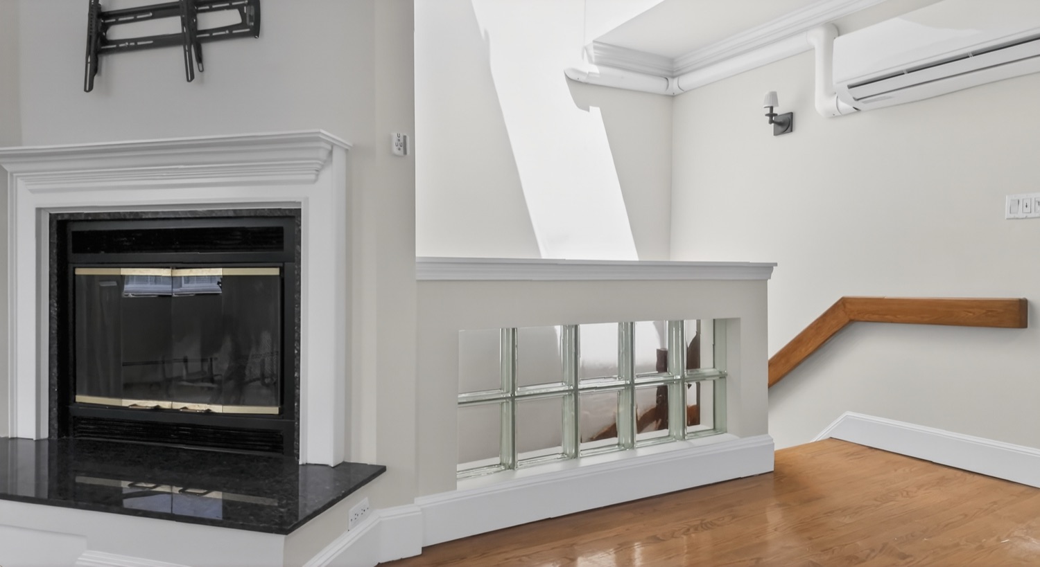 Myrtle Residence, Beacon Hill